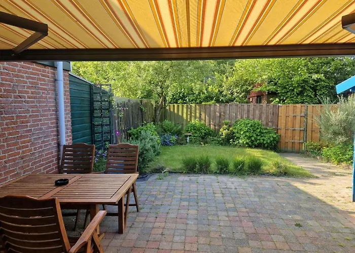 Happy House By Interhome Нордвейкерхаут